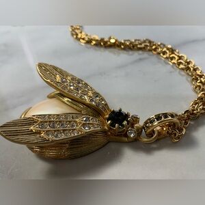 Bumble Bee Gold Tone Chain Necklace Green/Clear Rhinestone Faux Pearl